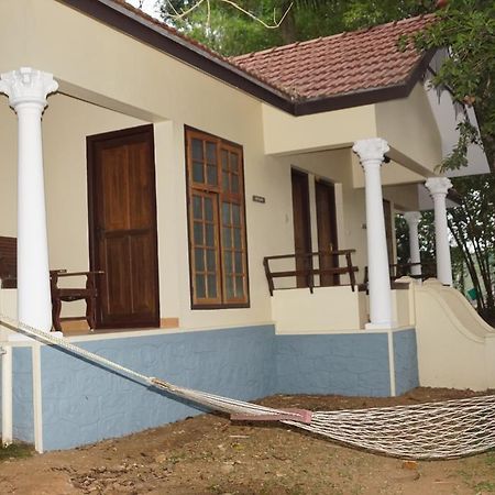 Hotel Soma Birds Lagoon Kotamangalam Exterior foto