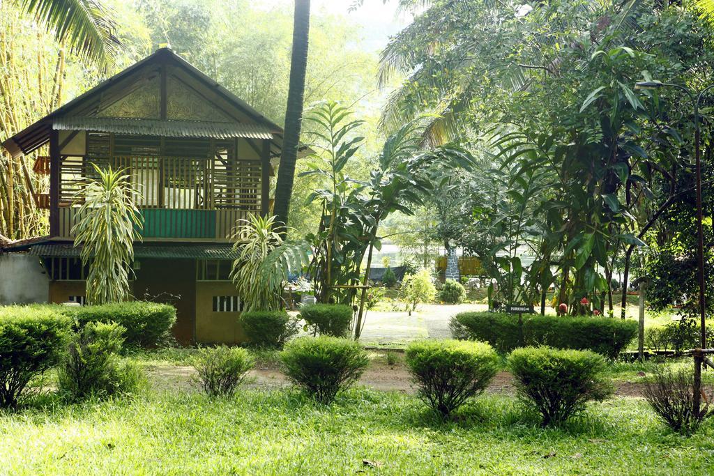 Hotel Soma Birds Lagoon Kotamangalam Exterior foto