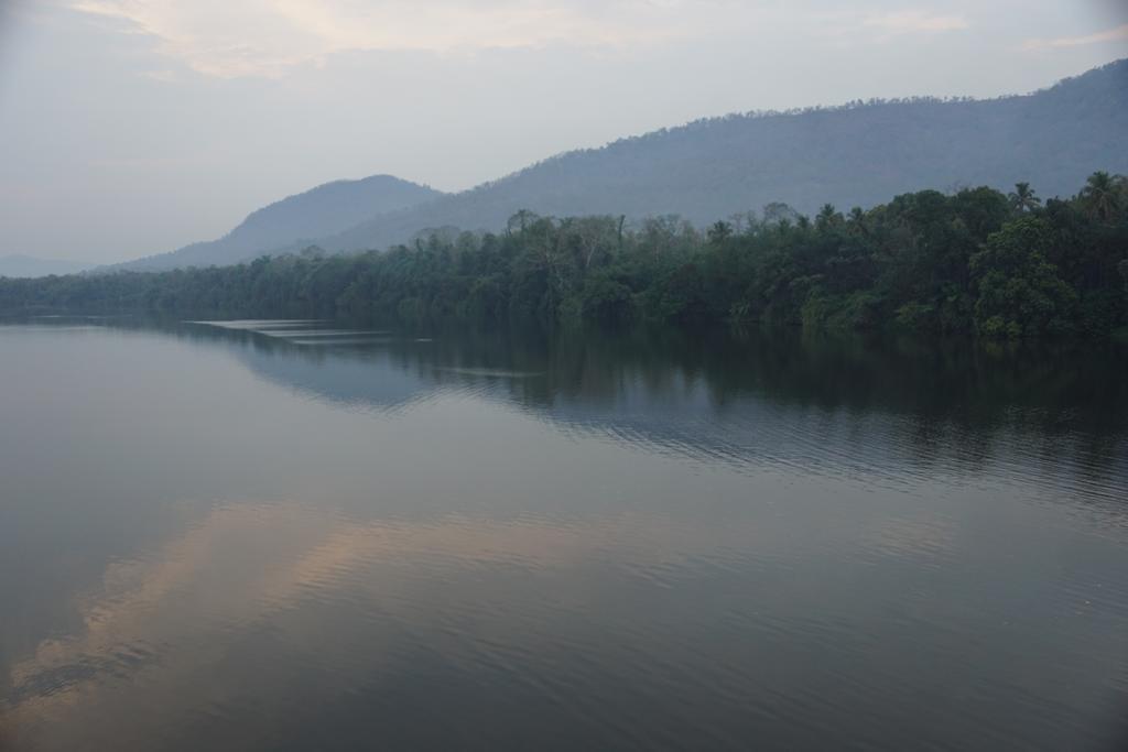 Hotel Soma Birds Lagoon Kotamangalam Exterior foto